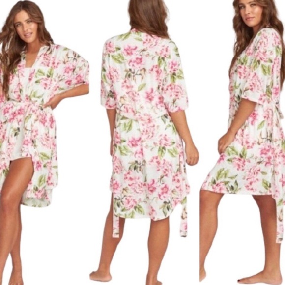 Show Me Your Mumu Robe Kimono Wrap Bohemian Floral - Picture 14 of 14